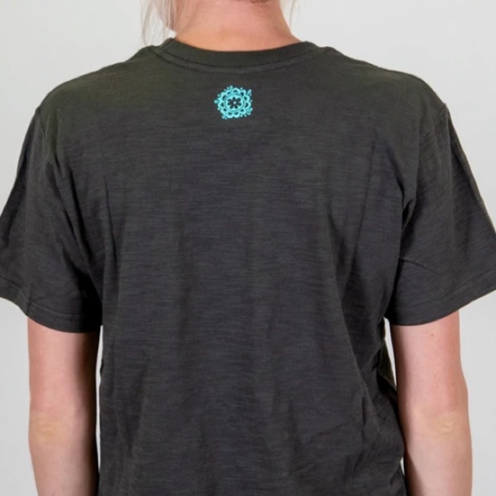 Natural Life Live Happy Charcoal Boyfriend Tee - NWT - Picture 4 of 4